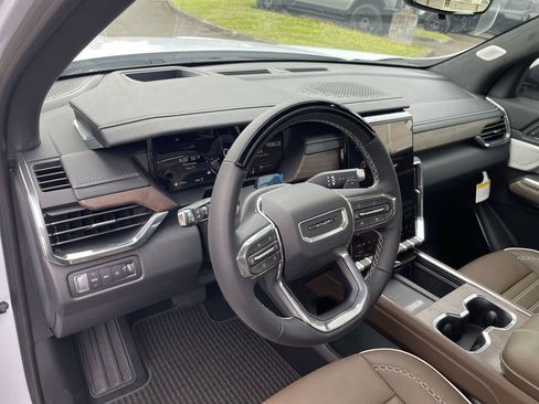 New 2026 GMC Acadia Denali Ultimate AWD/4WD image 10