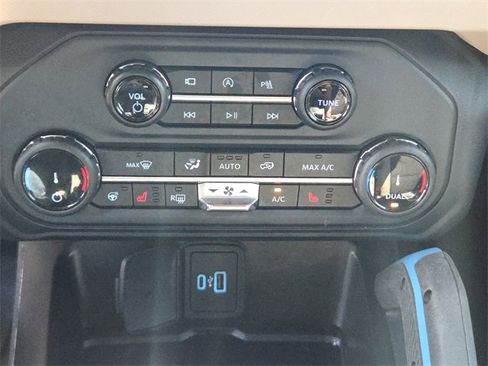 Used 2022 Ford Bronco Wildtrak image 21