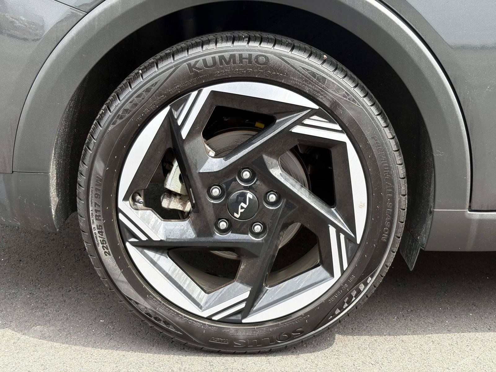 Certified 2025 Kia K4 EX FWD image 32
