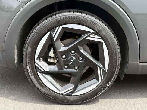 Certified 2025 Kia K4 EX FWD image 32