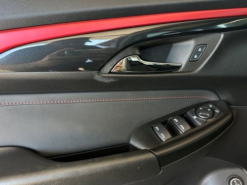 Used 2024 Chevrolet TrailBlazer RS w/ Convenience Package FWD image 9