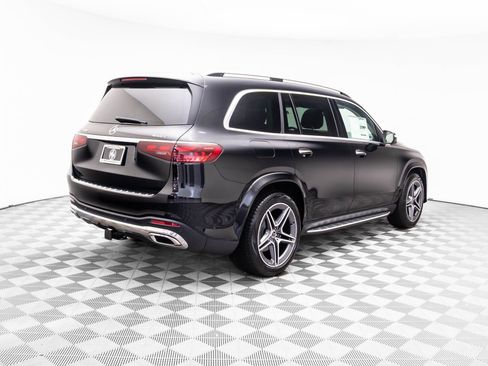 New 2026 Mercedes-Benz GLS 450 4MATIC image 6