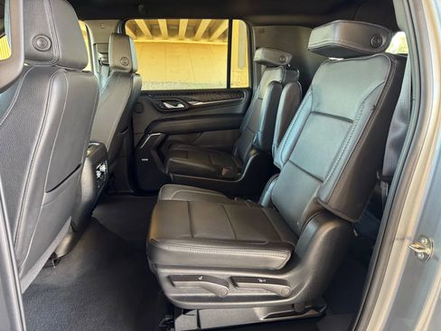 Used 2023 GMC Yukon XL Denali image 19