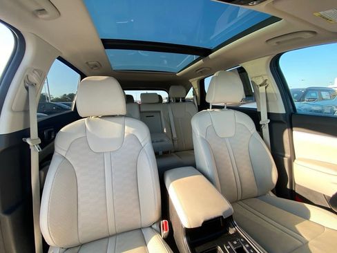 Certified 2026 Kia Sorento S w/ S Panoramic Sunroof Package FWD image 30