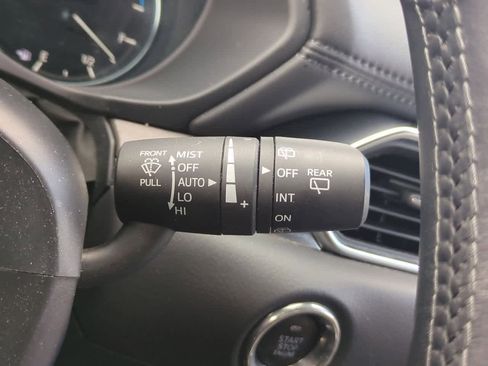 Used 2023 MAZDA CX-5 Signature image 26