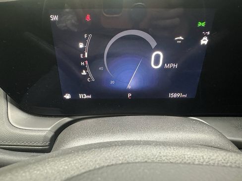 Used 2025 Buick Encore GX Sport Touring w/ Advanced Technology Package AWD/4WD image 32