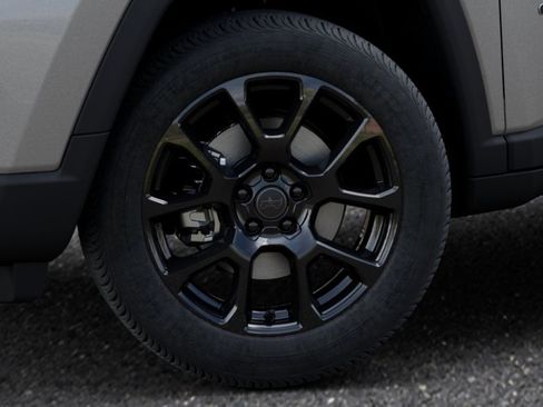 New 2026 Jeep Compass Latitude AWD/4WD image 8