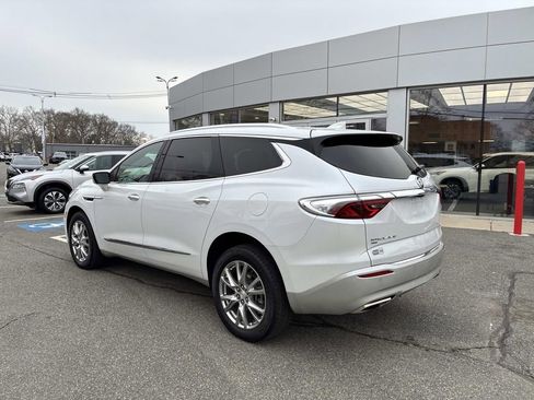 Used 2022 Buick Enclave Premium w/ Experience Buick Package image 5