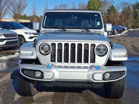 Used 2022 Jeep Wrangler Unlimited Sahara image 8