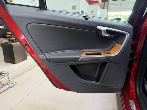 Used 2016 Volvo S60 T5 Premier FWD image 12