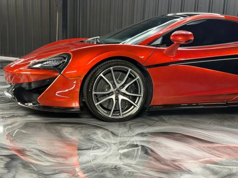 Used 2018 McLaren 570S RWD image 6