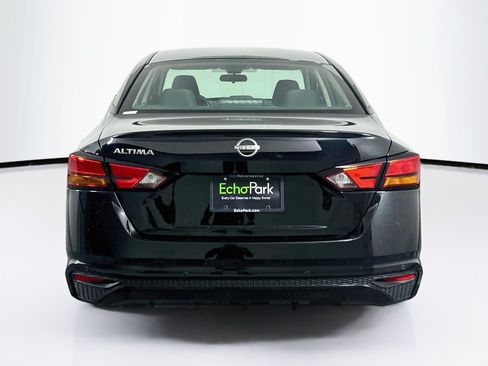 Used 2023 Nissan Altima 2.5 S FWD image 7