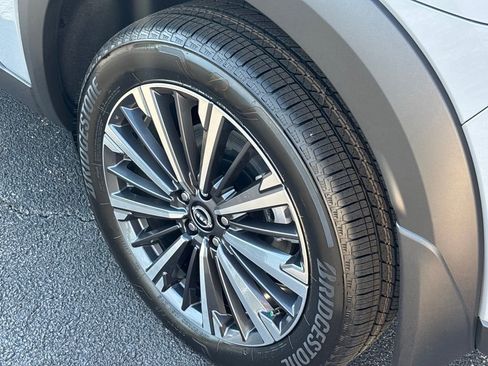 New 2026 Nissan Pathfinder Platinum AWD/4WD image 20