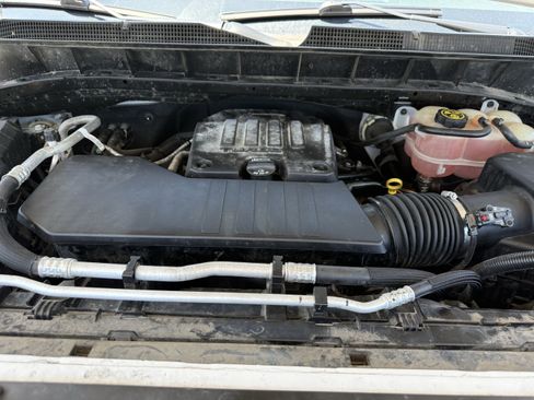 Used 2022 Chevrolet Silverado 1500 Custom RWD image 29