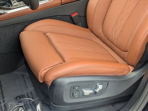 Certified 2026 BMW X7 xDrive40i image 4