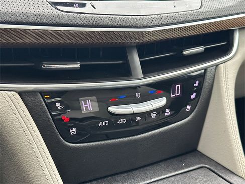 Used 2016 Cadillac CT6 Luxury image 29