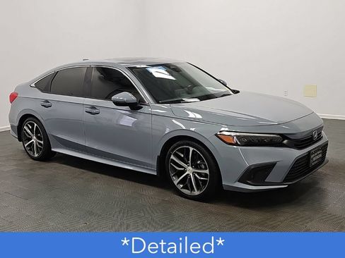 Used 2024 Honda Civic Touring image 2
