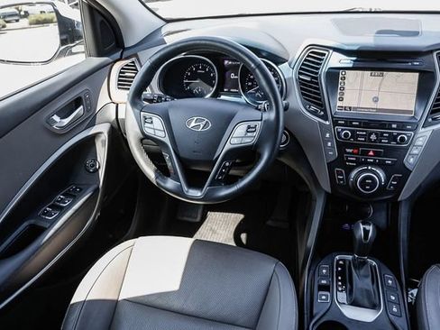 Used 2018 Hyundai Santa Fe Limited AWD/4WD image 17
