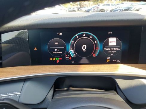 New 2026 Volkswagen Tiguan SEL R-Line image 26