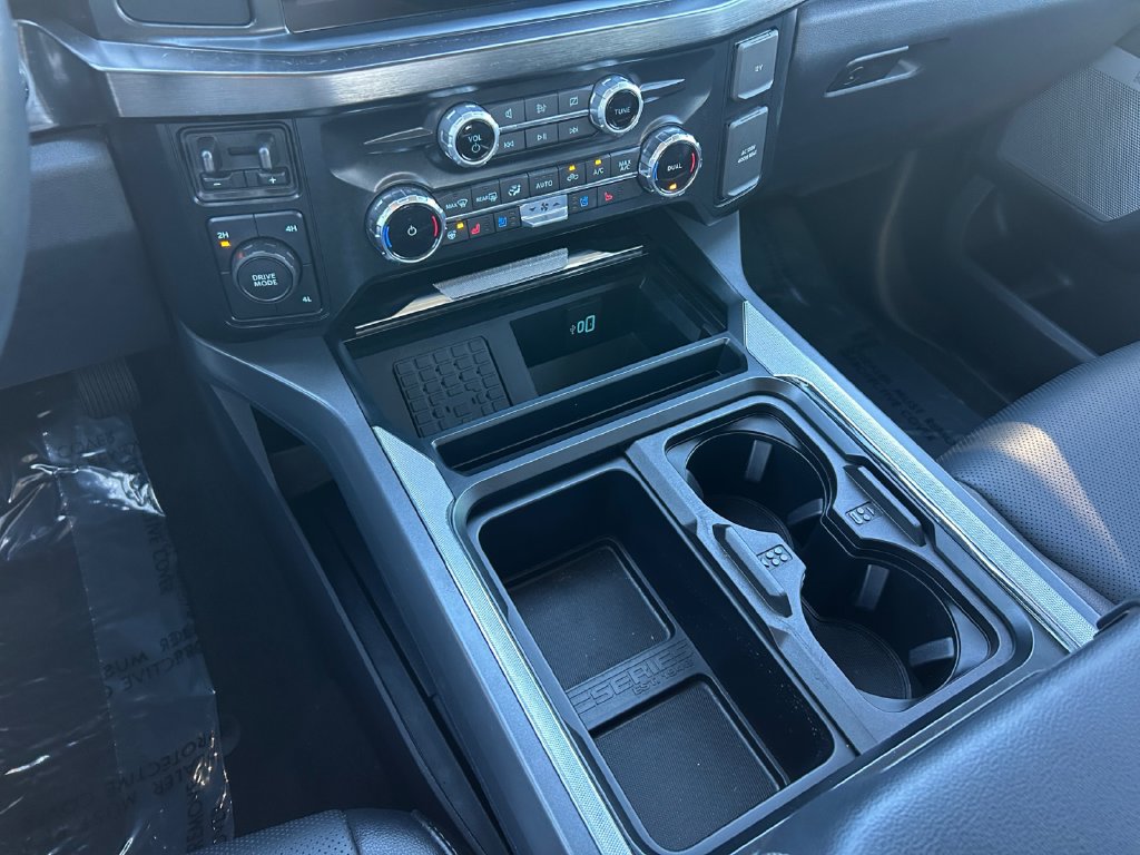 Used 2024 Ford F450 Lariat w/ Chrome Package AWD/4WD image 26