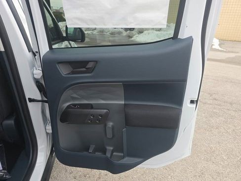 New 2025 Ford Maverick XL image 19
