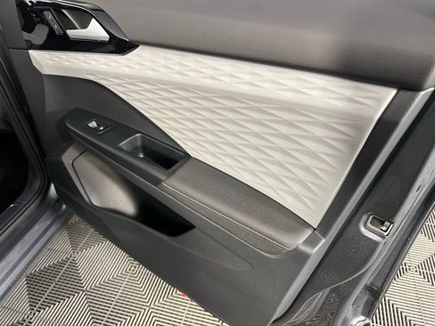 Used 2024 Volkswagen Taos S image 32