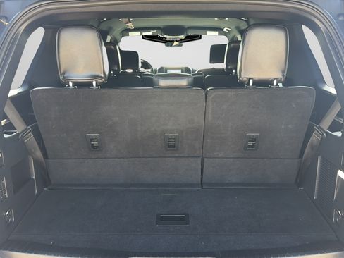 Used 2021 Ford Expedition XLT AWD/4WD image 12