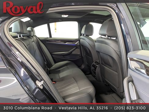 Used 2021 BMW 530i image 10