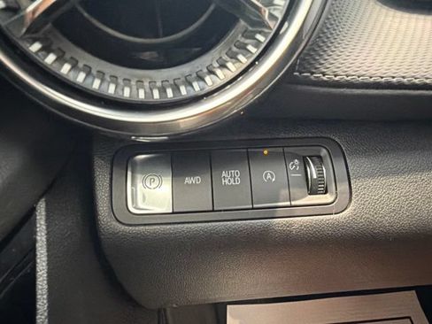 Used 2026 Chevrolet Equinox LT AWD/4WD image 23