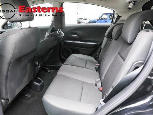 Used 2021 Honda HR-V LX image 19