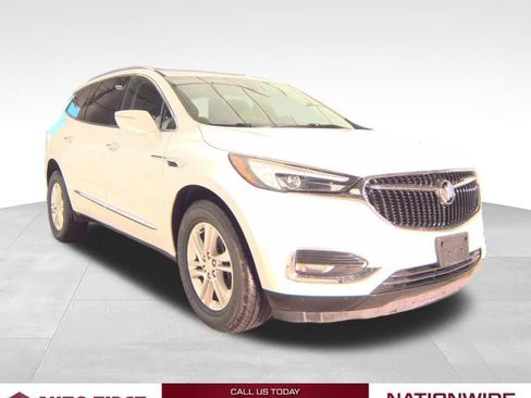 Used 2019 Buick Enclave Essence image 1