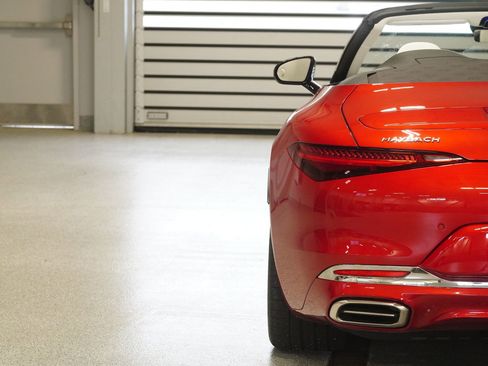 Used 2026 Mercedes-Benz Maybach SL 680 image 12