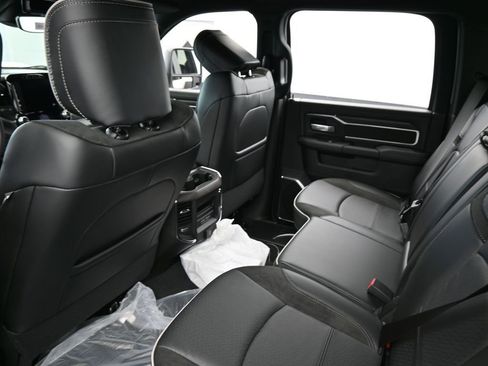 New 2026 RAM 2500 Laramie w/ Night Edition image 30