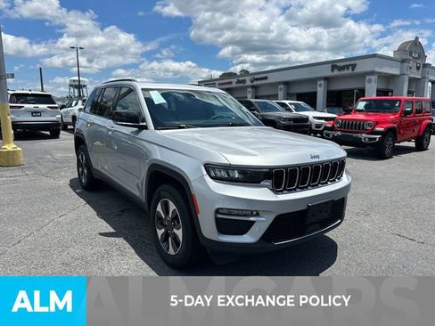 Used 2024 Jeep Grand Cherokee Limited 4xe AWD/4WD image 3