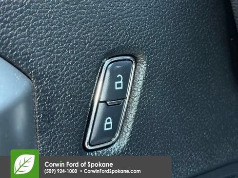 Used 2017 Ford F150 XLT w/ Equipment Group 302A Luxury AWD/4WD image 22