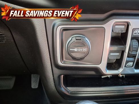 Used 2023 Jeep Wrangler Unlimited Sahara AWD/4WD image 20