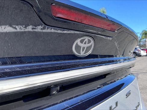 Used 2023 Toyota Prius Prime FWD image 29