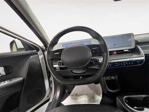 Used 2024 Hyundai Ioniq 5 SEL image 12