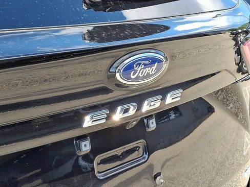 Used 2023 Ford Edge SEL w/ Convenience Package AWD/4WD image 11