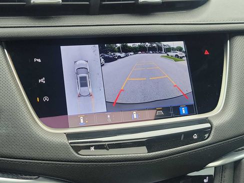 Used 2024 Cadillac XT5 Sportv w/ Technology Package AWD/4WD image 29