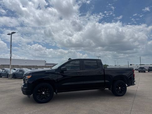 Used 2022 Chevrolet Silverado 1500 Custom RWD image 11