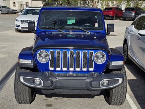 Used 2019 Jeep Wrangler Unlimited Sahara image 2