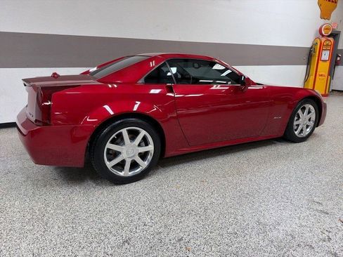 Used 2004 Cadillac XLR RWD image 33