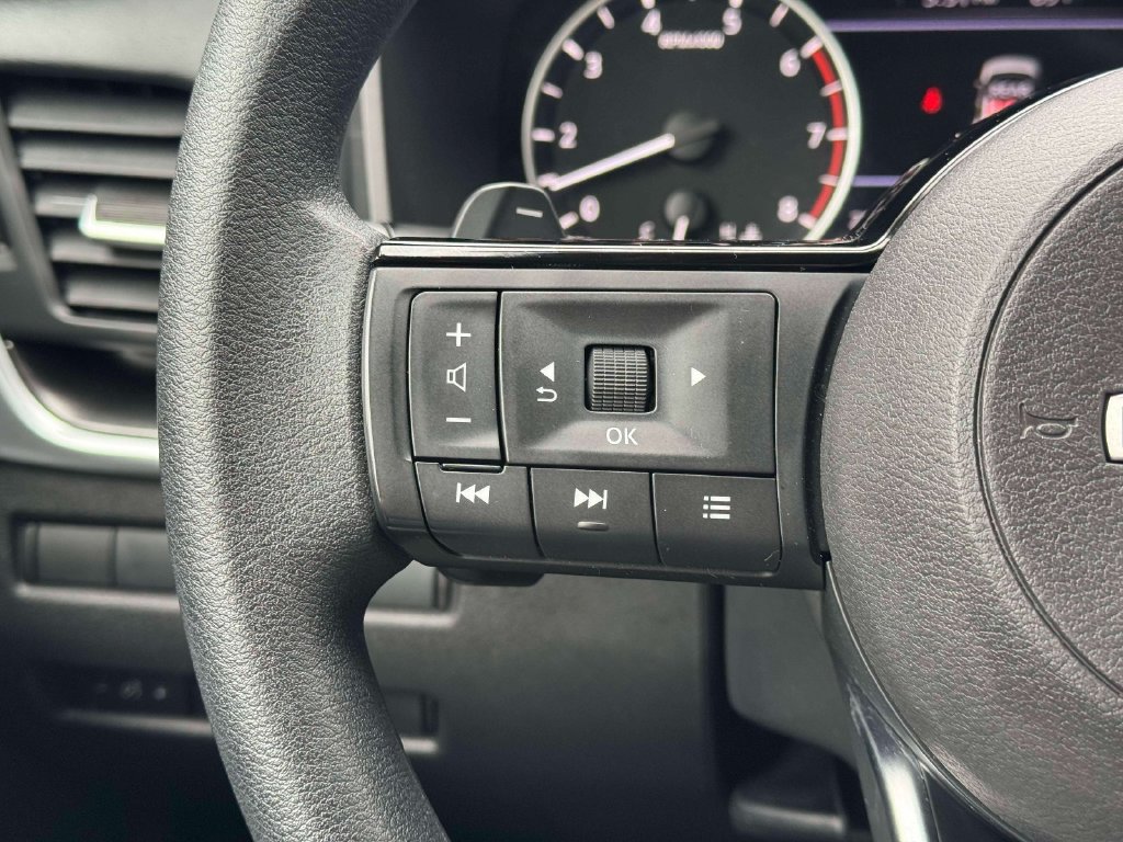Certified 2023 Nissan Rogue SV AWD/4WD image 23