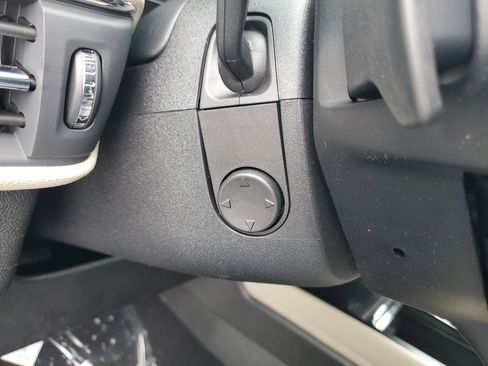 New 2026 Lincoln Corsair Premiere image 15