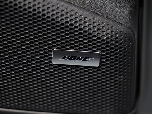 New 2025 Porsche Macan Electric image 20