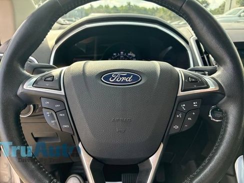 Used 2017 Ford Edge Titanium w/ Technology Package AWD/4WD image 27