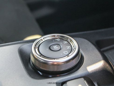 Used 2022 Ford Mustang Shelby GT500 w/ Carbon Fiber Track Pack image 31