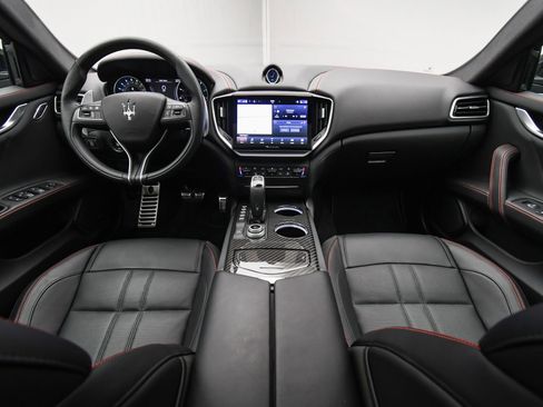 New 2024 Maserati Ghibli Modena image 13