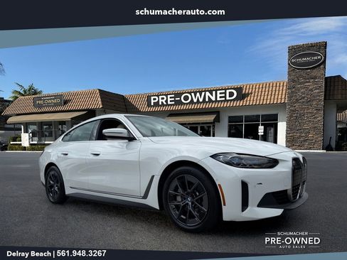 Used 2022 BMW i4 eDrive40 RWD image 1